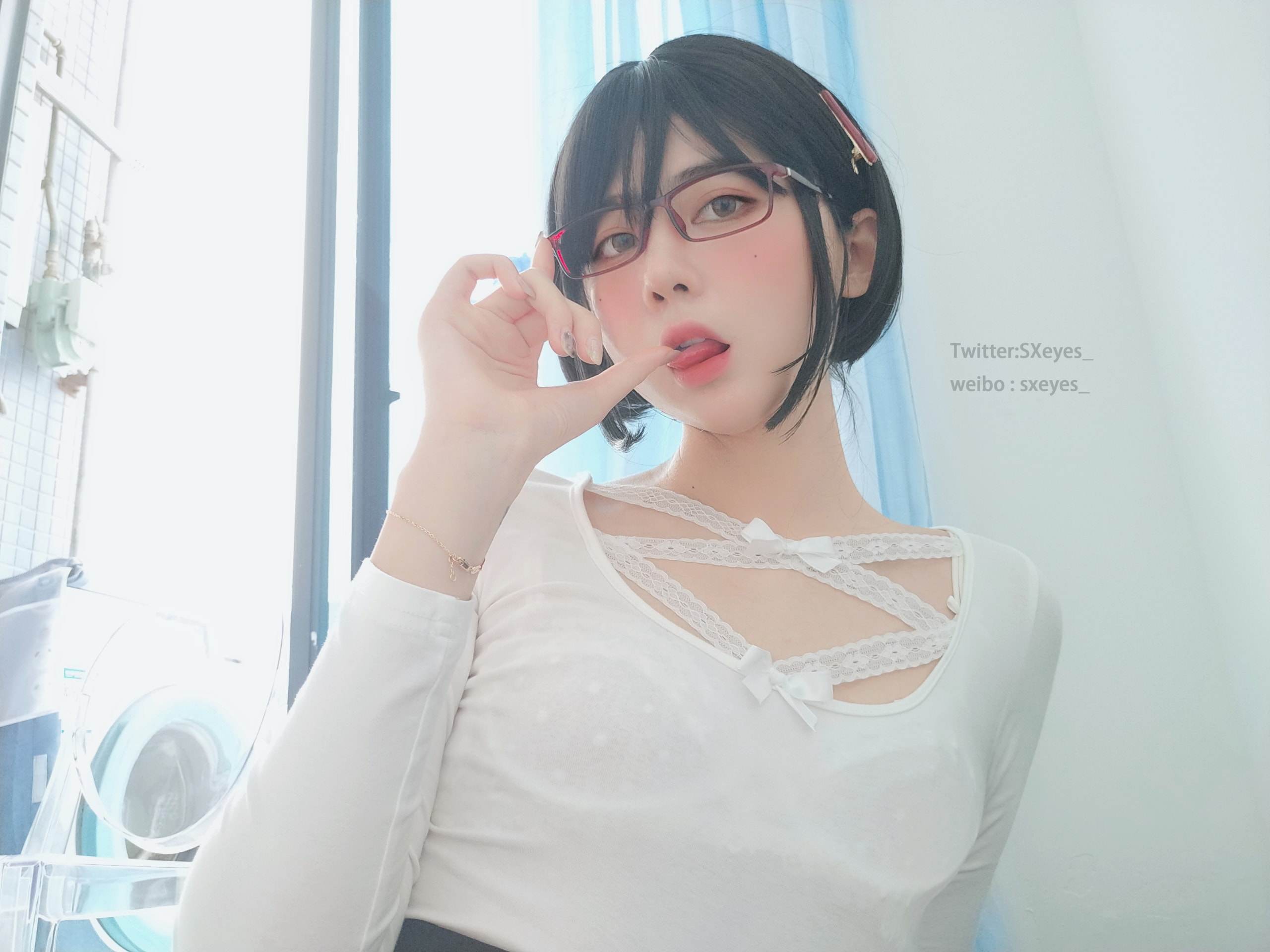 眼酱大魔王w-vol.13 白蕾丝真空 [27P-126M]