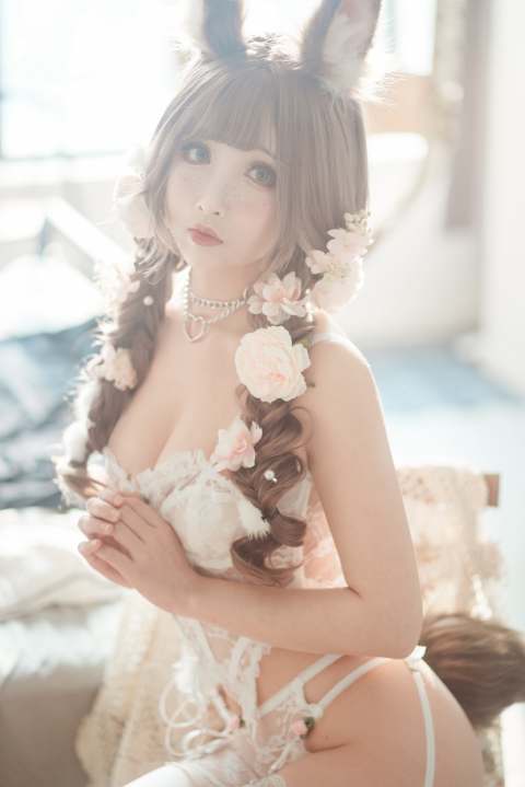 rioko凉凉子-花涧兔 [45P8V-1GB]
