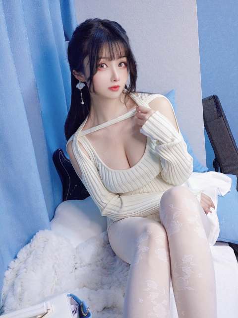 rioko凉凉子-白丝元宵节特辑 [25P3V-169MB]