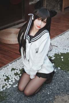 爱宕JK2 [47P1V-528MB]