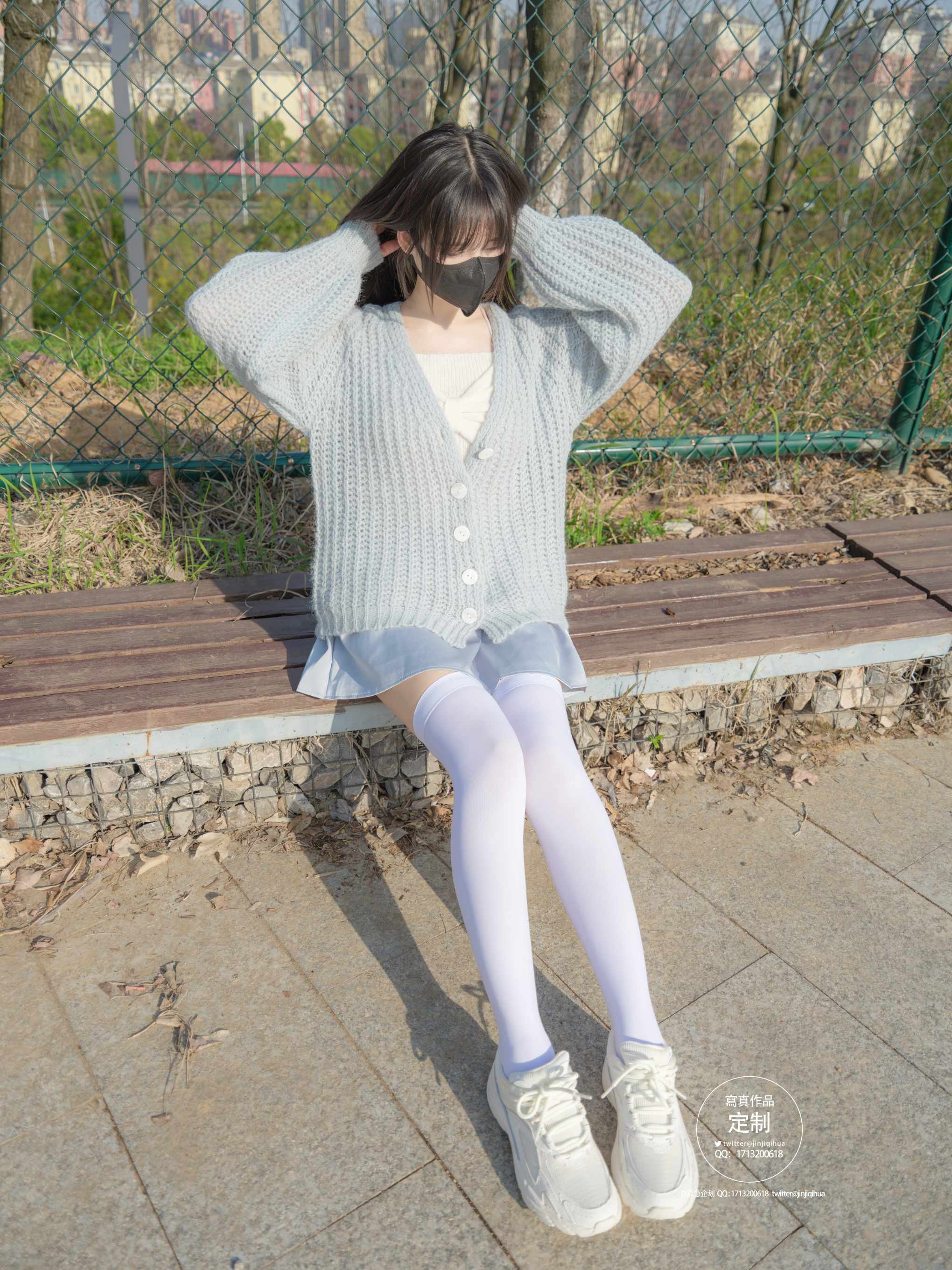 紧急企划-#ex-015 见希w 户外白丝过膝袜 [37P-1.34GB]