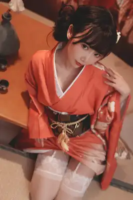 饼子和服内景