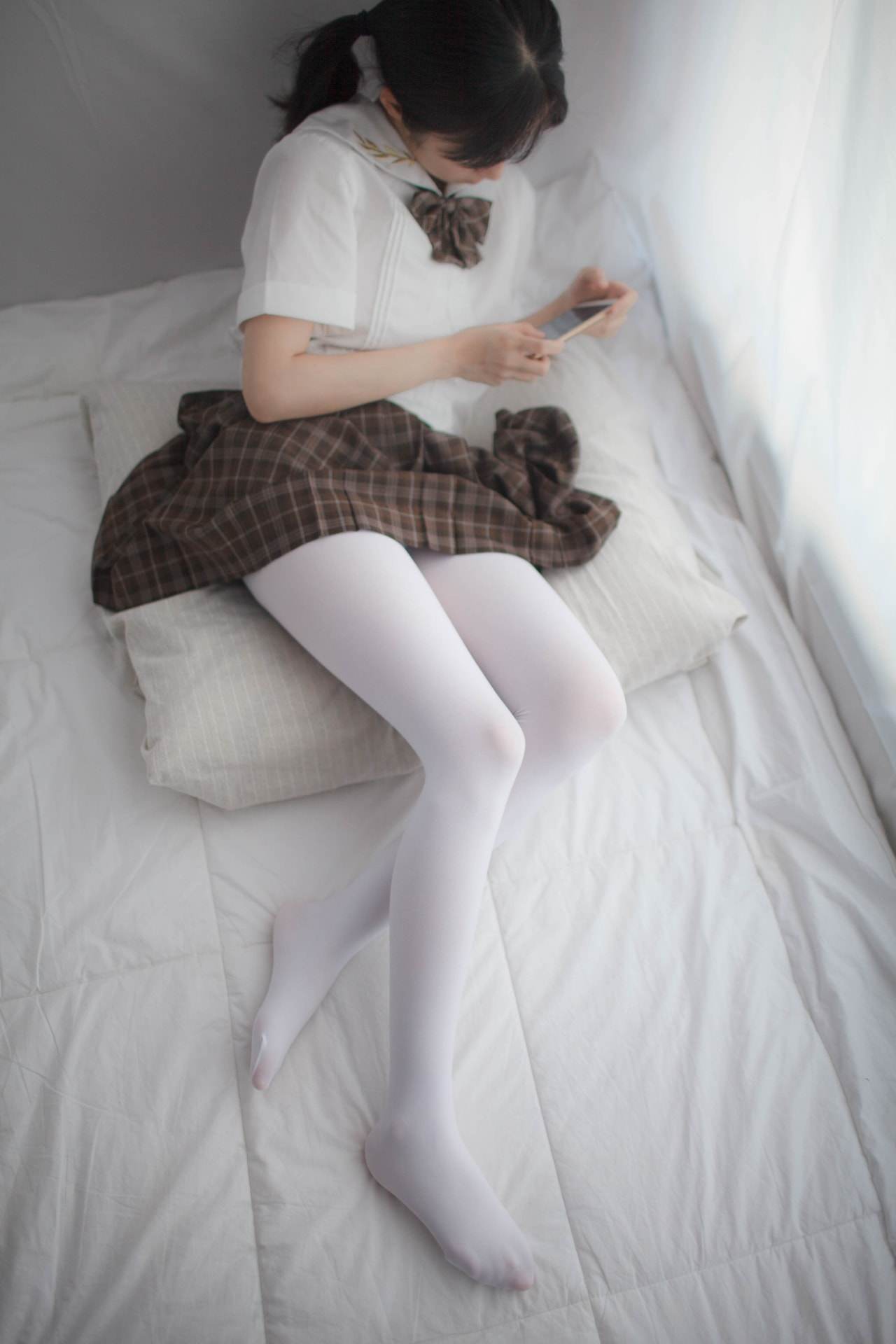 少女秩序-VOL.007 月半了吧 白丝jk [51P-120MB]