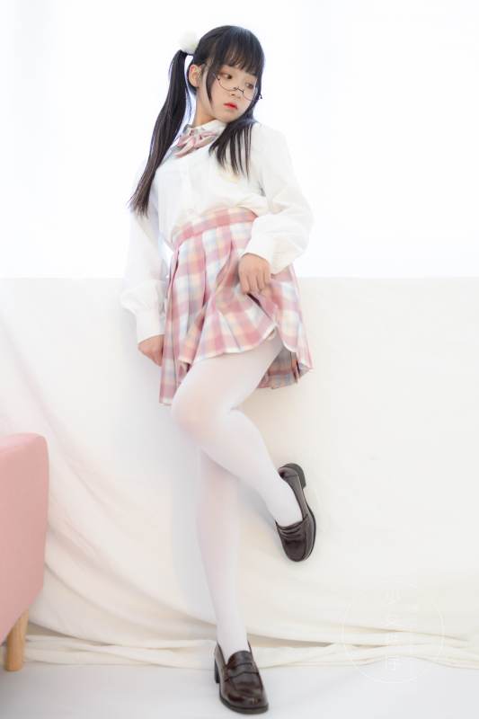 VOL.021 蓝黎 白丝jk [78P-679MB]