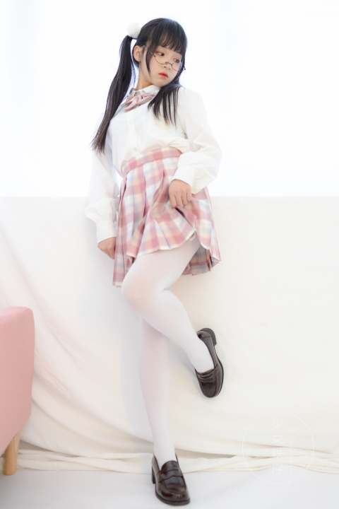 少女秩序-VOL.021 蓝黎 白丝jk [78P-679MB]