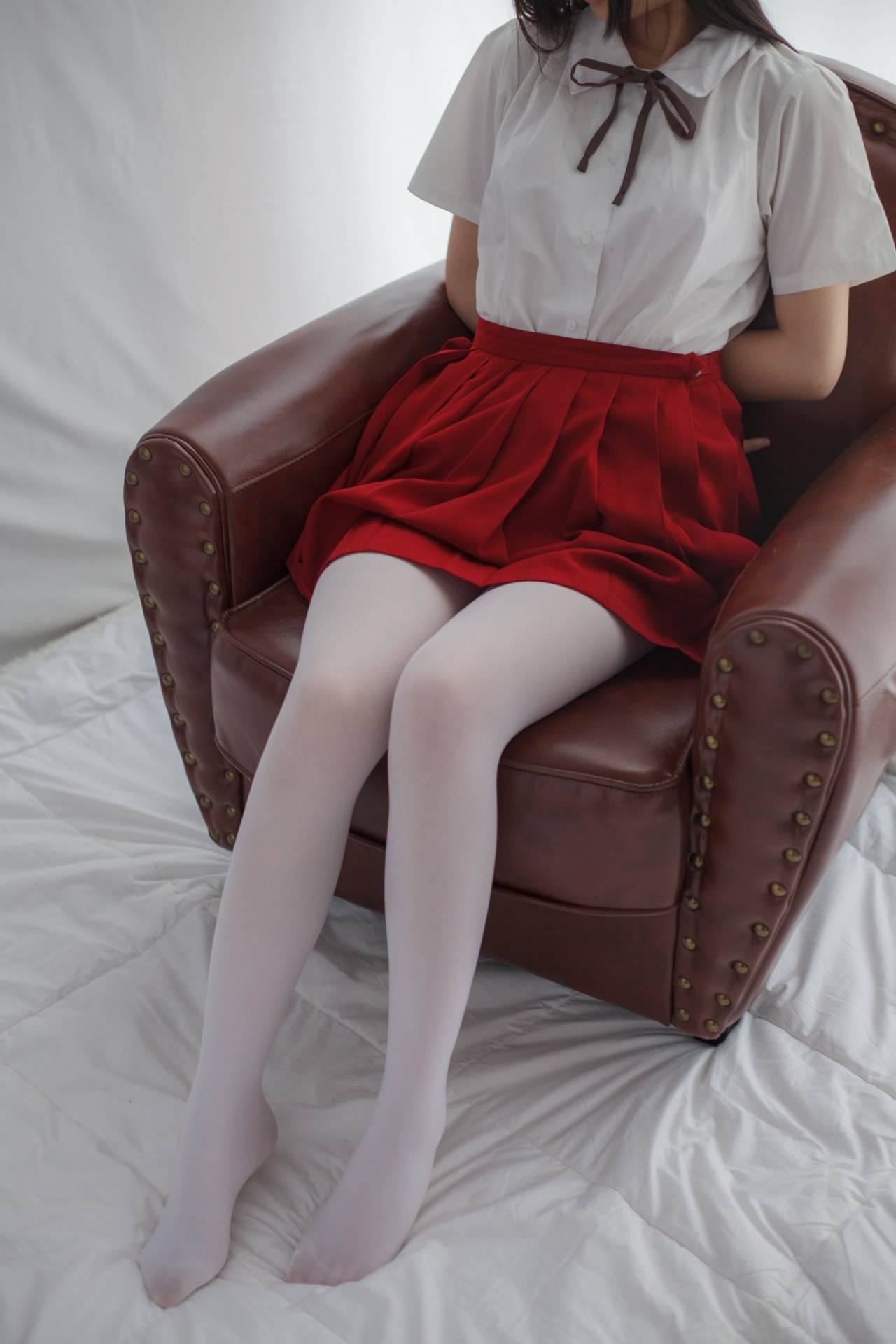 少女秩序-VOL.004 白丝jk [52P-417MB]