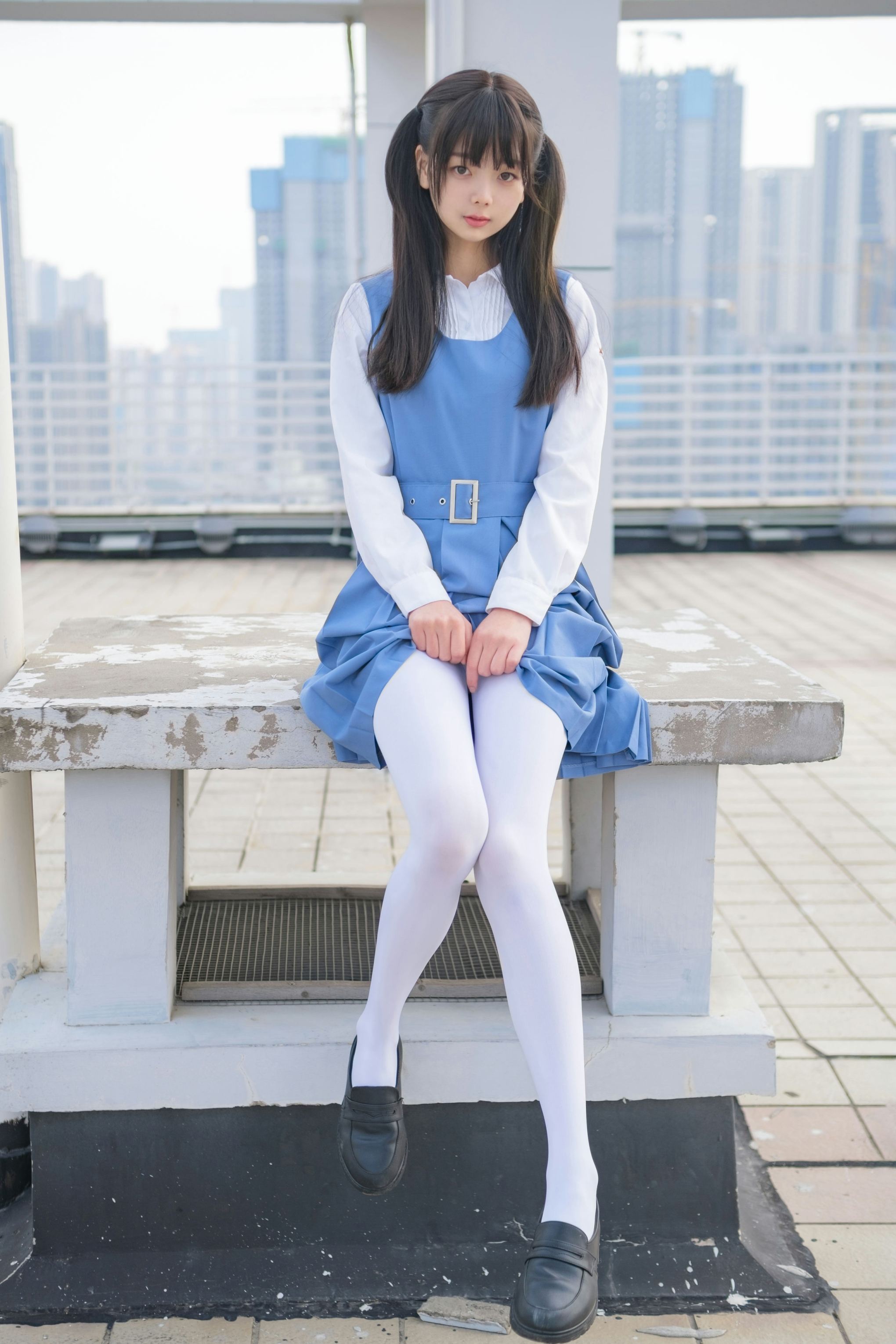 稚乖画册-晴空02 赤西夜夜 天台真空80d白丝 [79P1V-1.11GB]