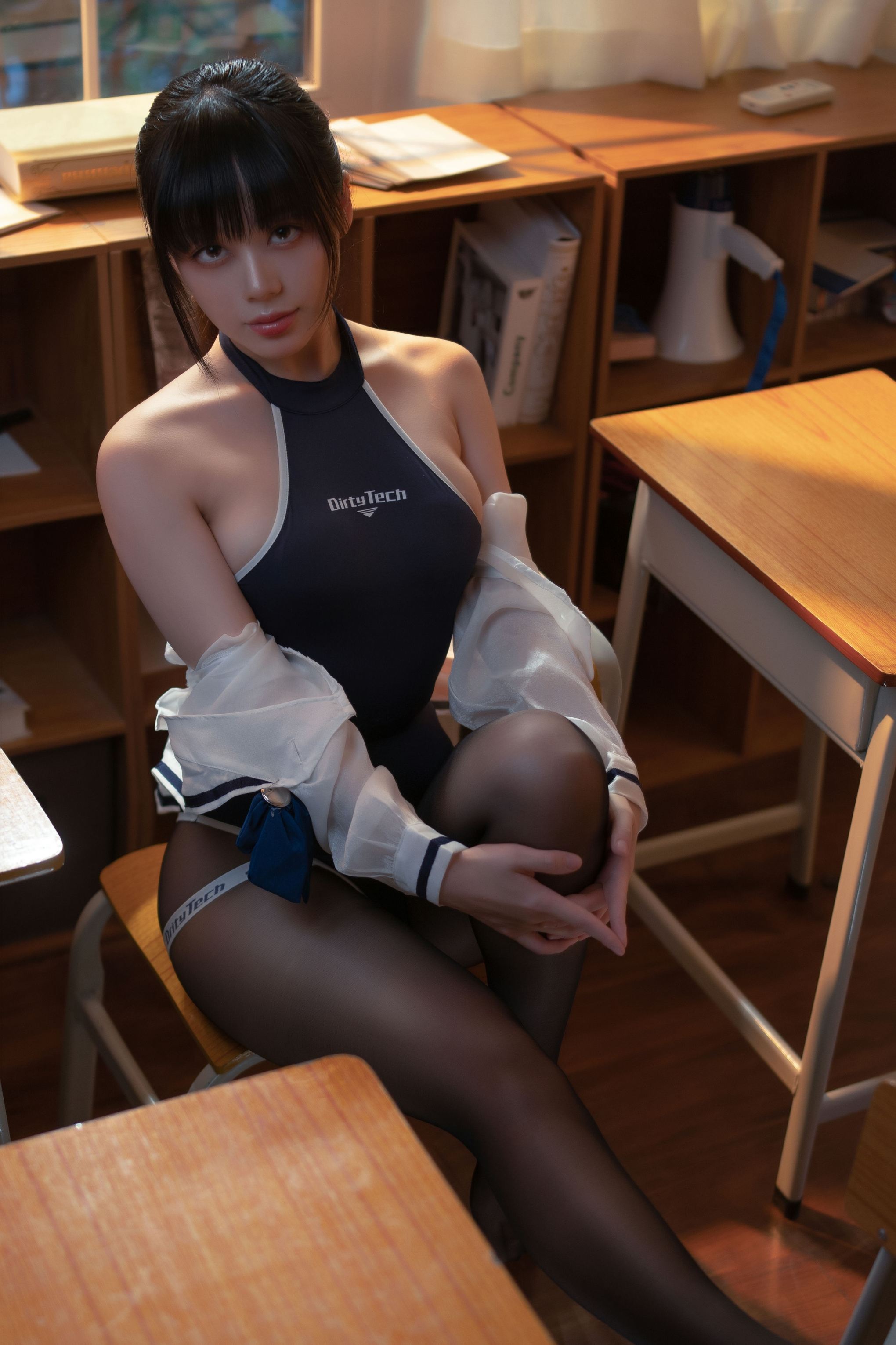 九言-黑丝竞泳 [69P-819MB]