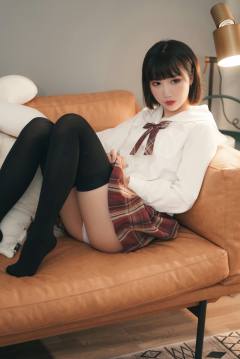 JKSE [38P-222MB]