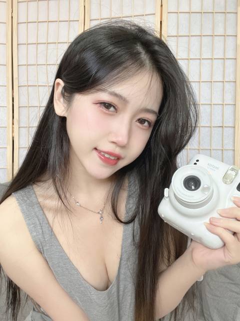 不呆猫-居家猫猫女友 [59P1V-398MB]