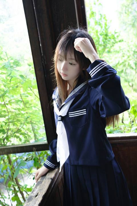 稚乖画册-生煎团团01 80d团子小木屋  [70P1V-0.99GB]