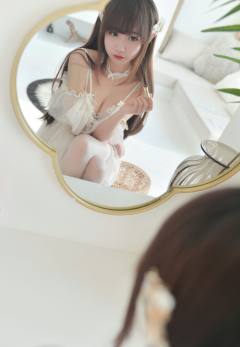 Vol.01 精灵 白色内衣 [50P1V-457MB]