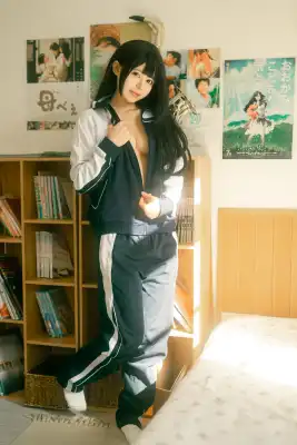居家少女