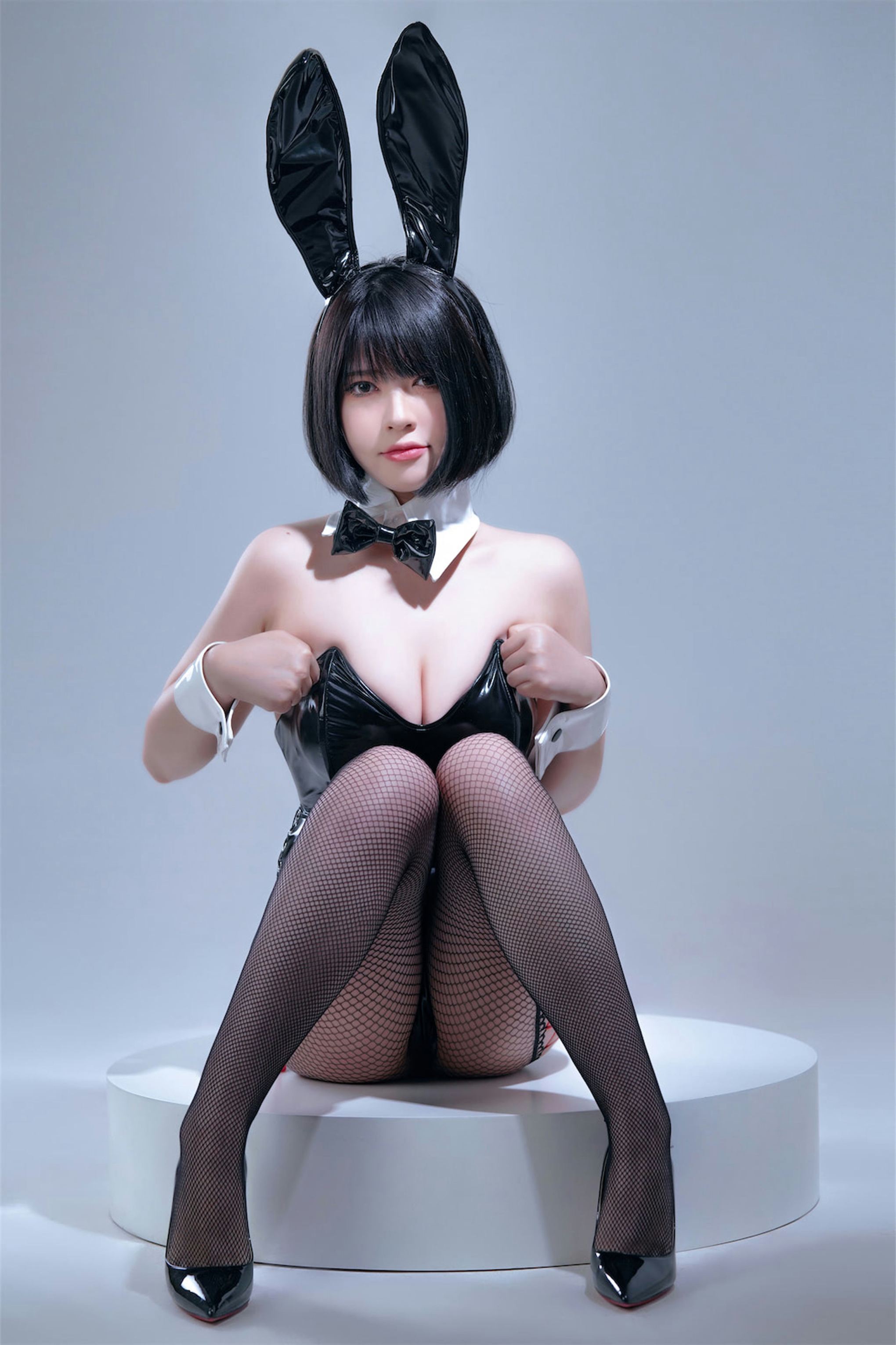 半半子-Bunny Vol.02 [75P-694MB]