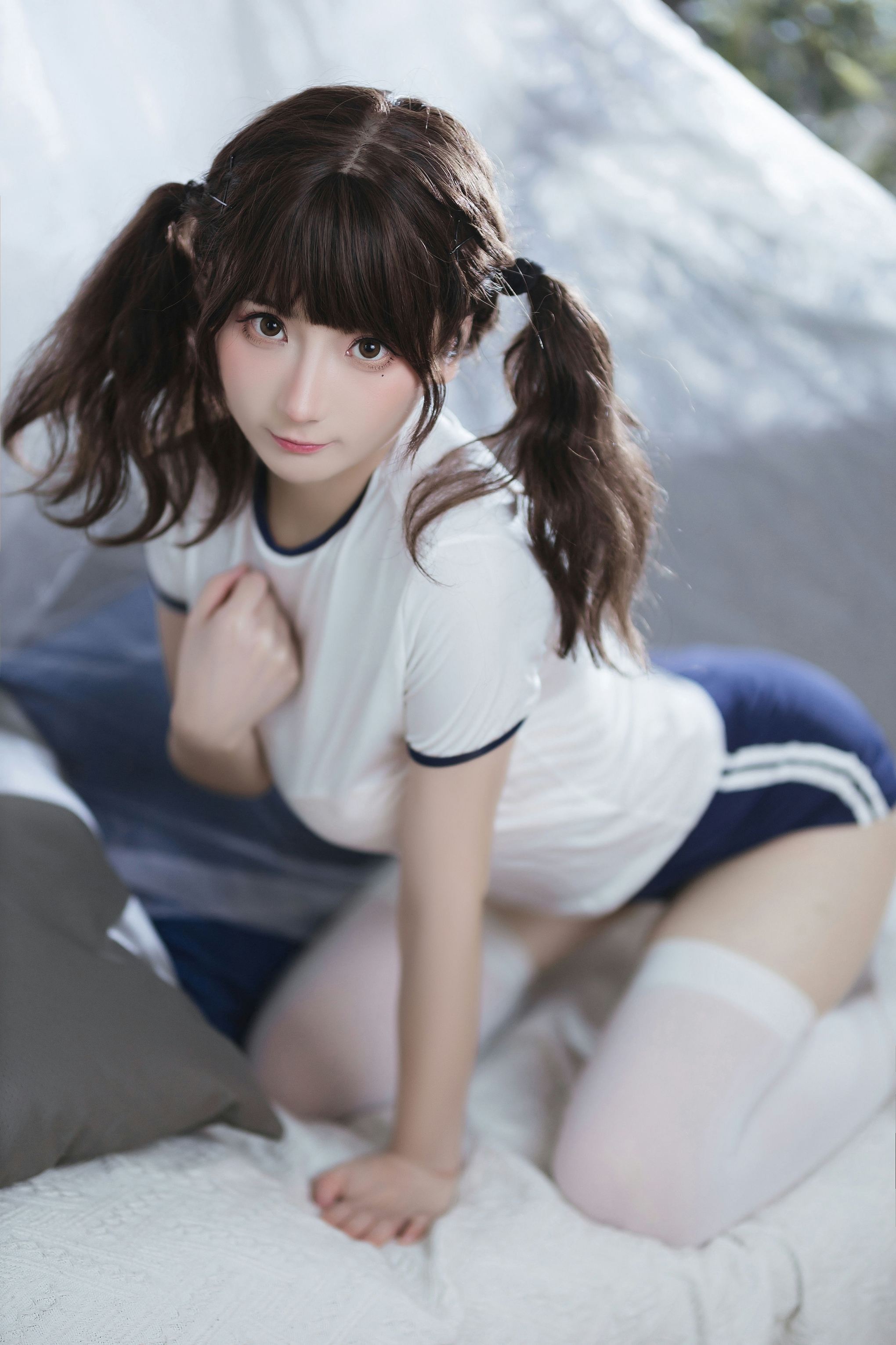 是三不是世w-束缚 [37P-527MB]