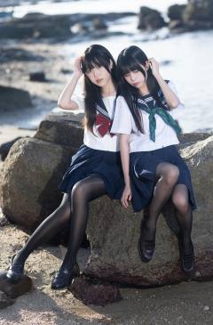 &不呆猫 水手服百合黑丝 [51P1V-1.02GB]