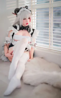 碧蓝航线 埃吉尔女仆
