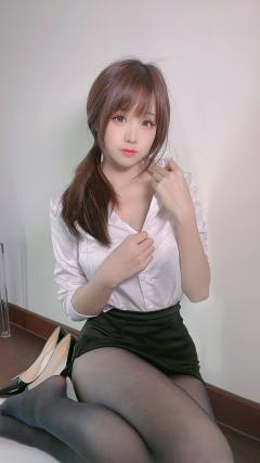 自拍系列mikoの黑丝04 [182P-1.32GB]
