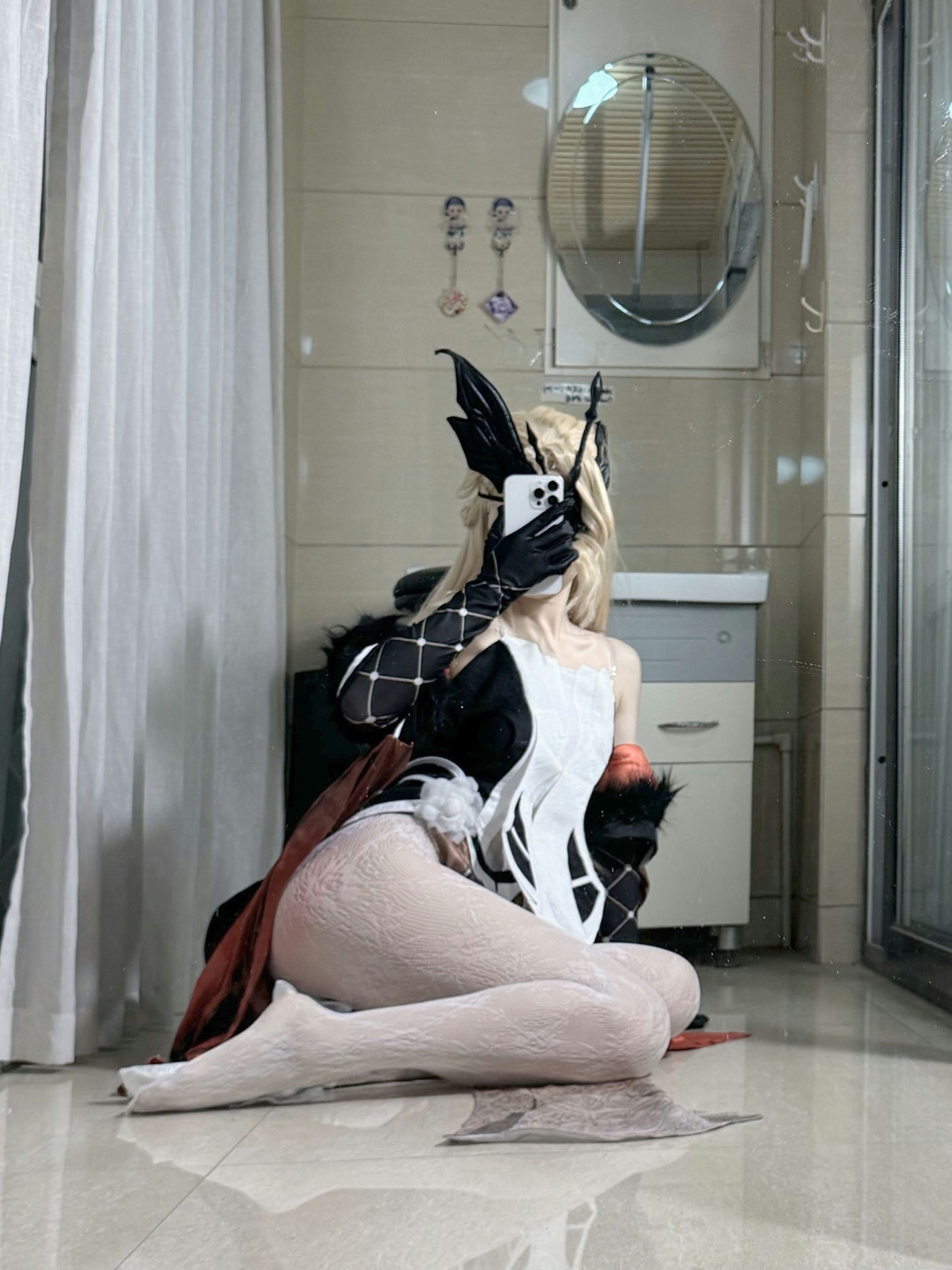 不可爱羚-原神女士cos [35P7V-1.00GB]