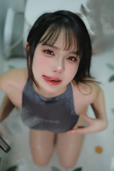 体操服沐浴透视