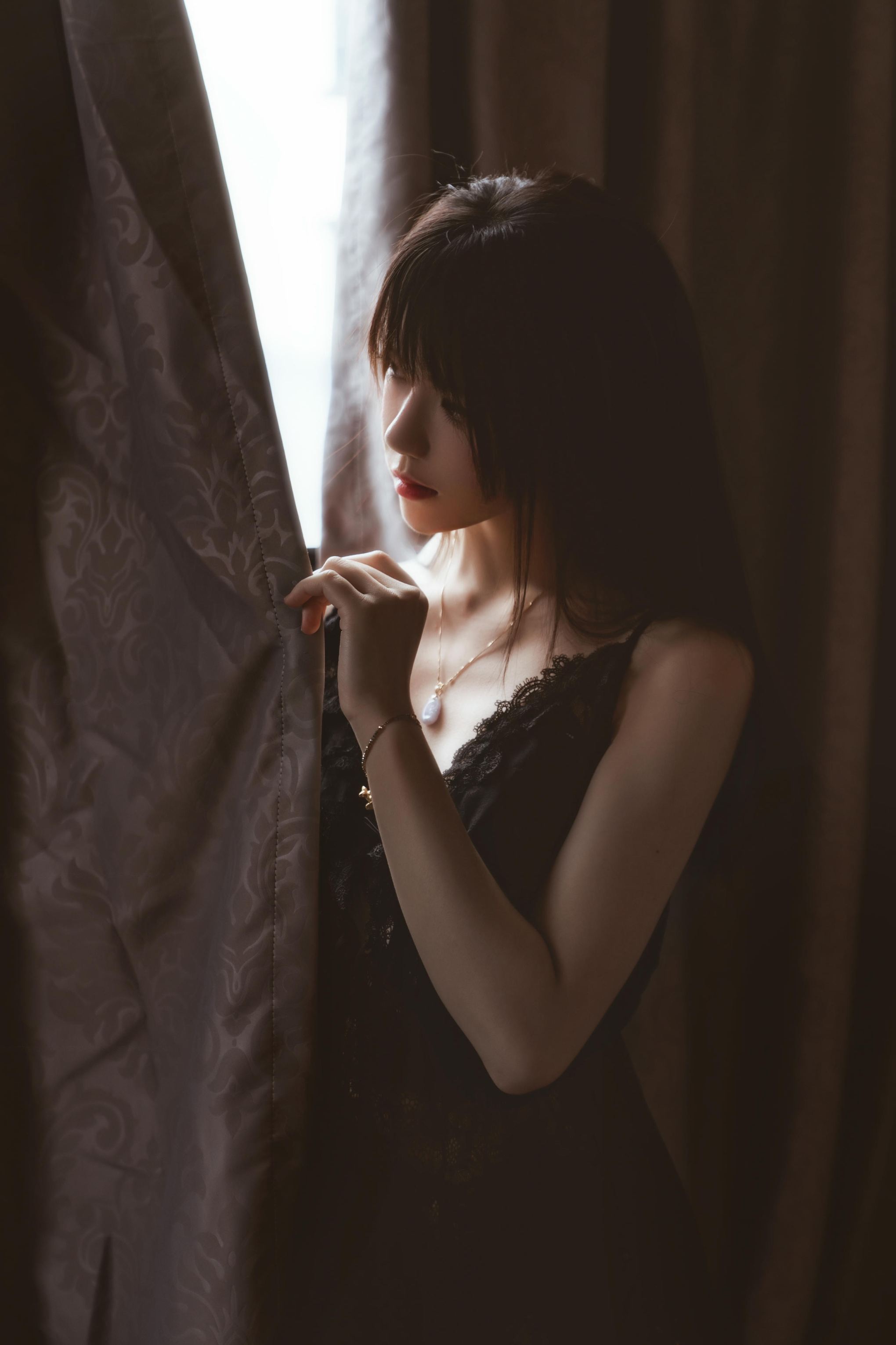 桜桃喵-黑 睡衣 [21P-163MB]