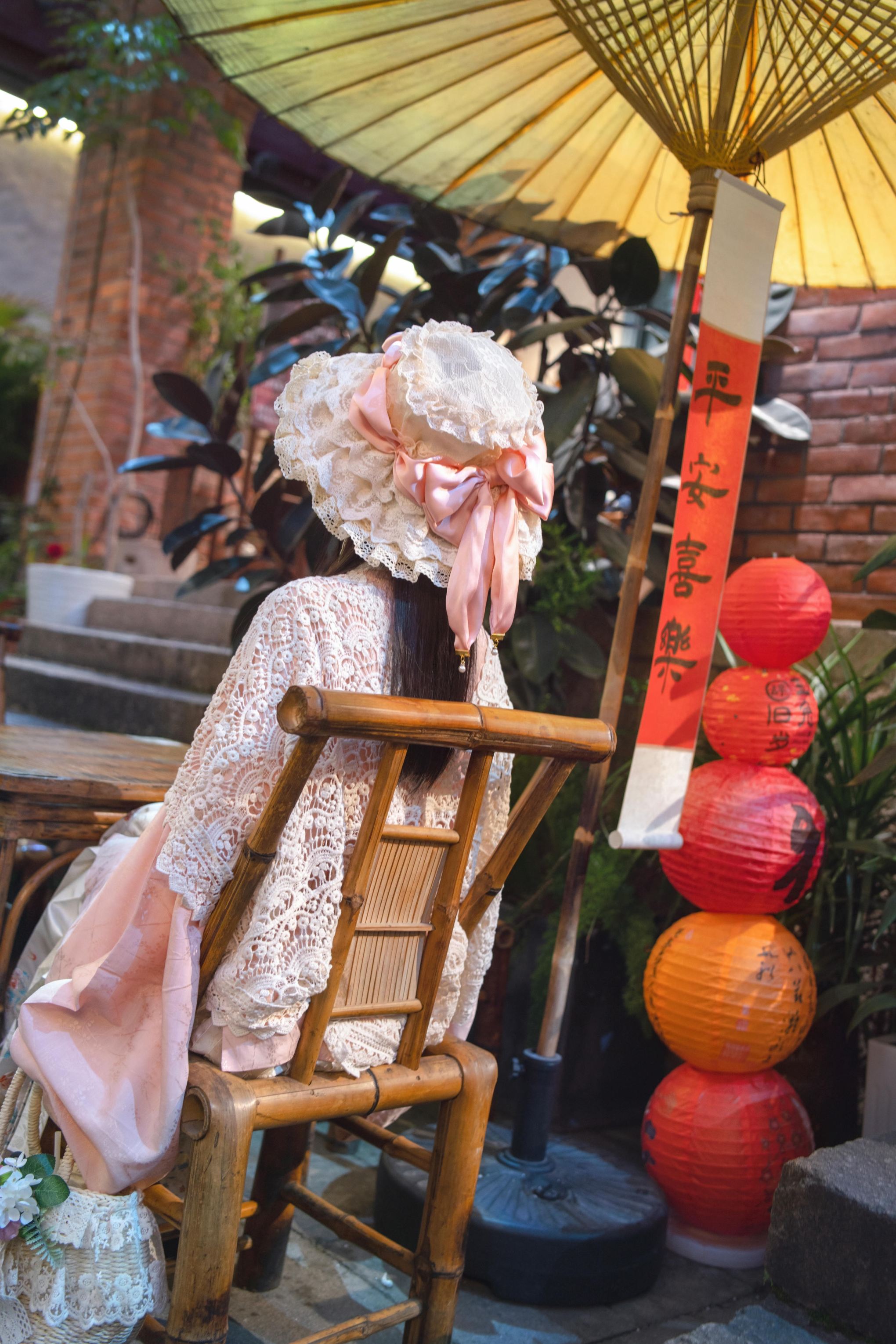 桜桃喵-龙年大吉 [11P-320MB]