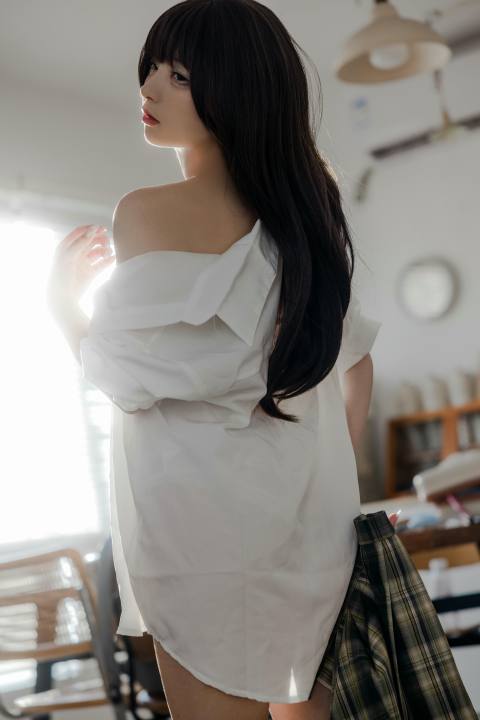 花铃Hana-午后 [16P-41MB]