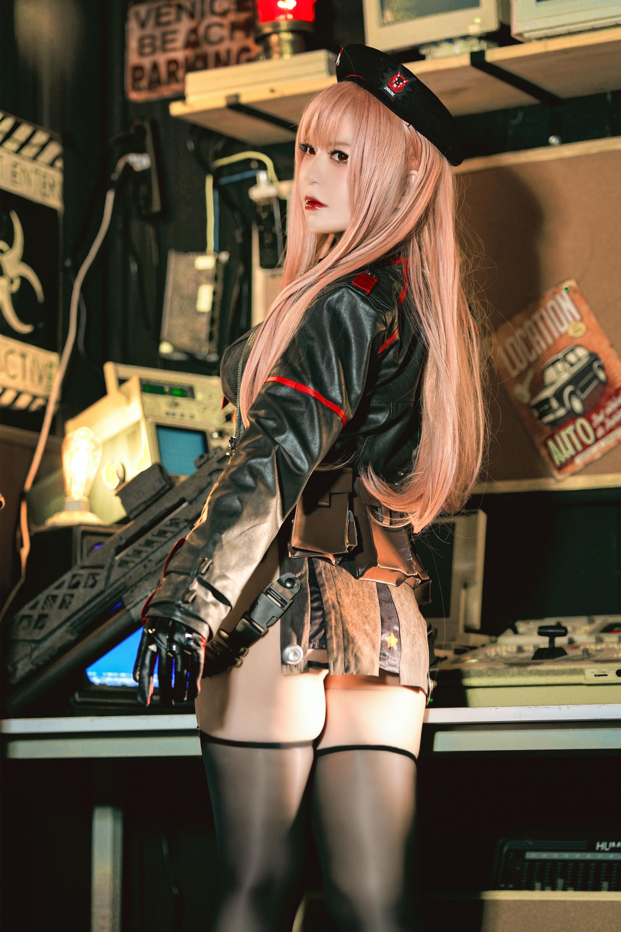 半半子-NIKKE 拉毗 [54P2V-218MB]