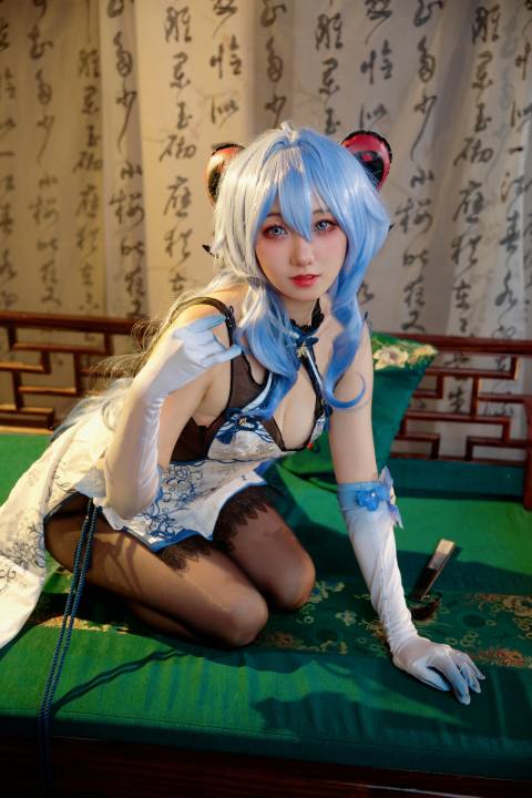 屑雪雪鸭-原神甘雨青花瓷 [50P-199MB]