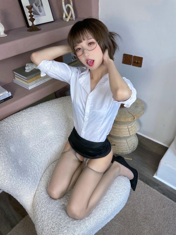 加冕图 灰丝OL [22P-86MB]