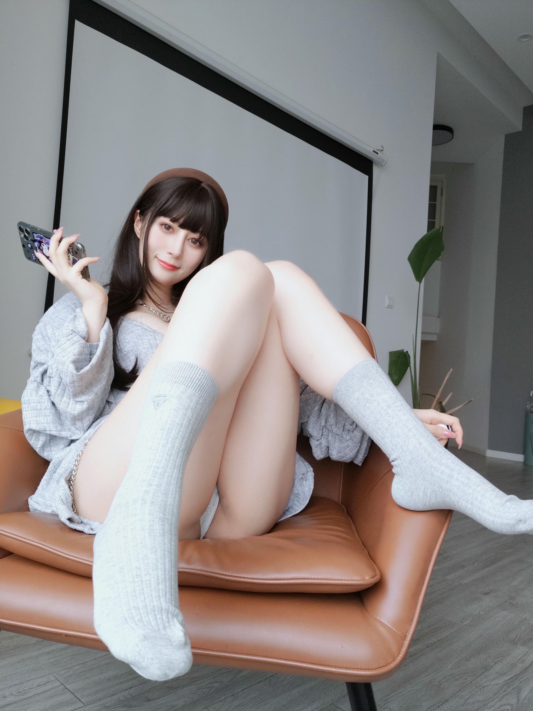 白银81-自撮り Vol.63 毛衣 [166P-531MB]