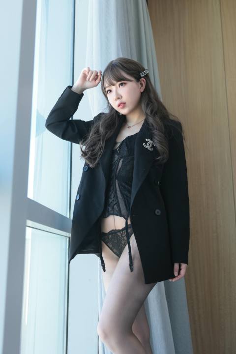 小女巫露娜-秋秋 [72P-945MB]