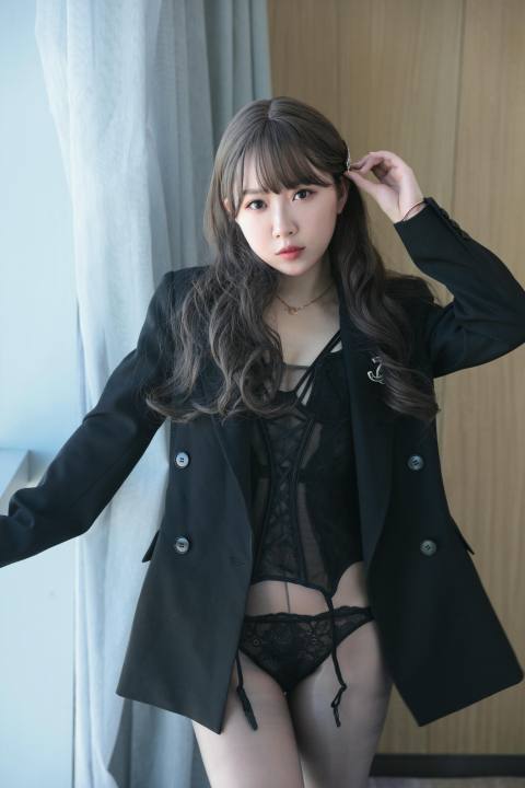 小女巫露娜-秋秋 [72P-945MB]