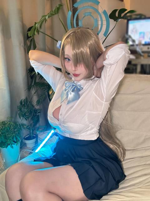 切切celia-明日奈制服自拍 [17P7V-264MB]