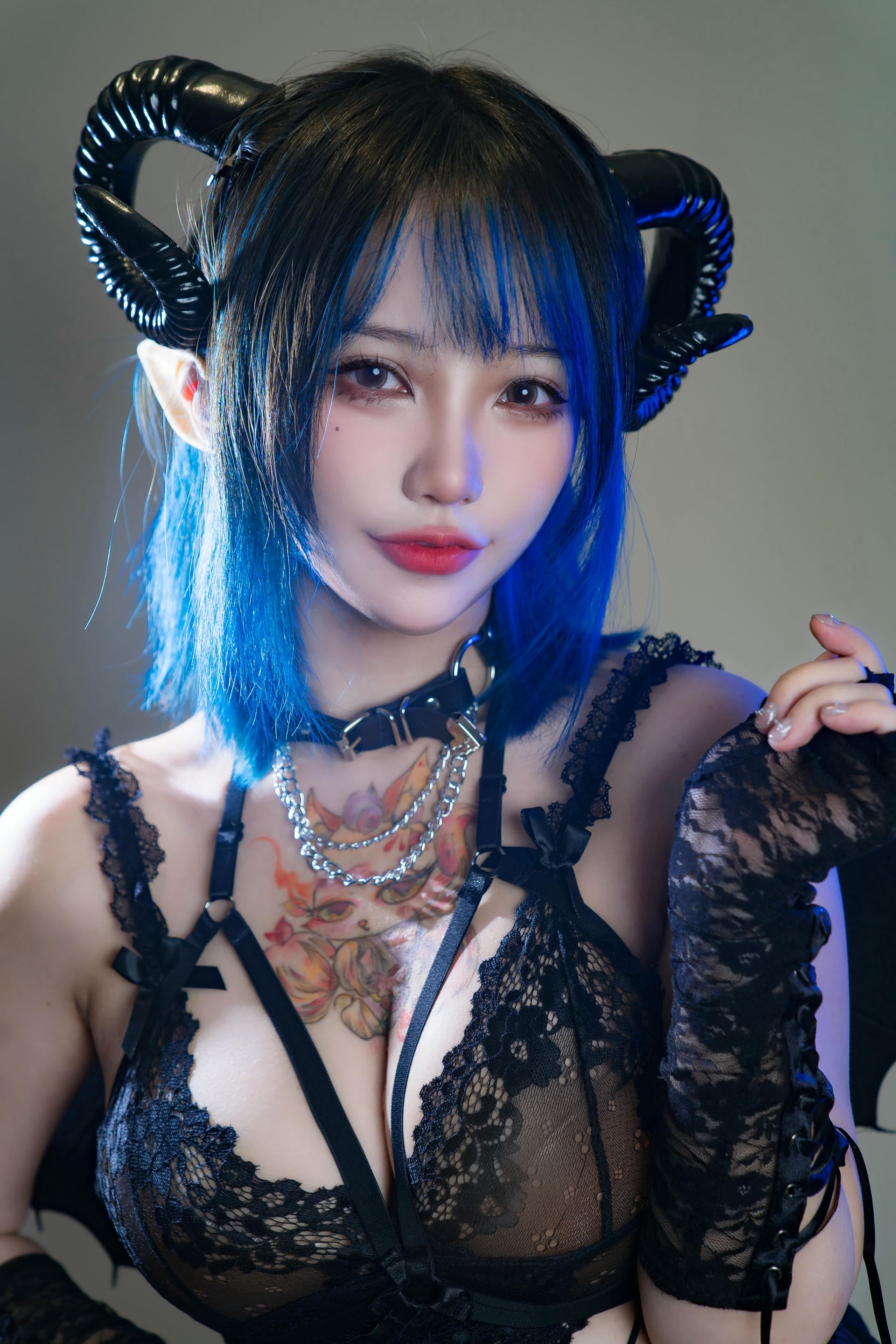 狐洛洛子-2024年04月限定 深蓝魅魔 [46P-581MB]