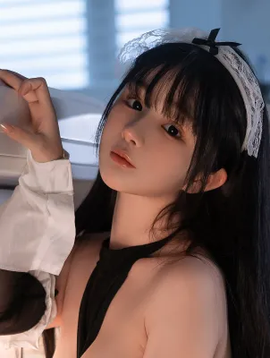 黑色女仆