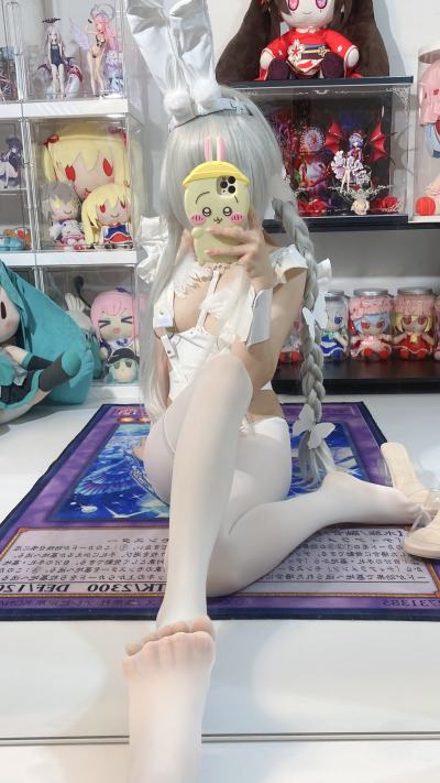 碧蓝航线 白丝恶毒白兔 [33P5V-577MB]