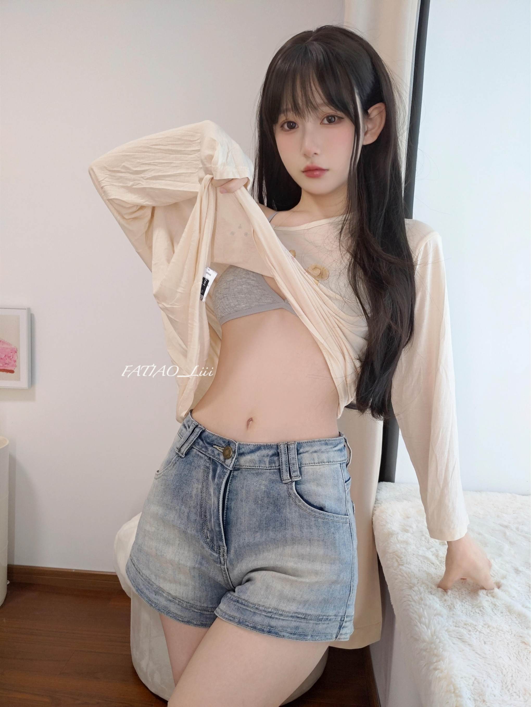 迷之呆梨(发条少女)-2025年08月 Fantia 会员订阅合集 [127P1V-451MB]