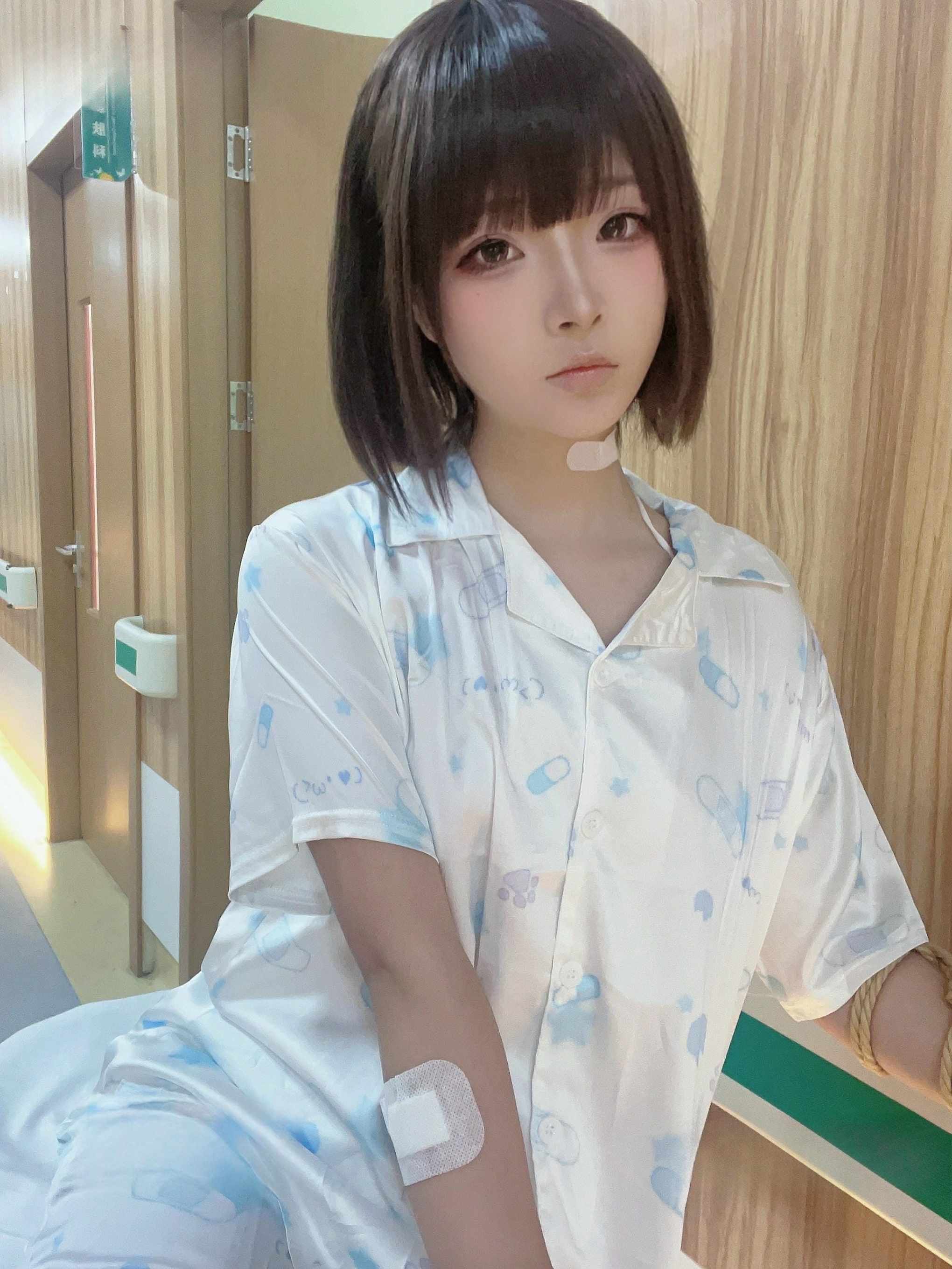 生病的妹妹 [37P2V-234MB]