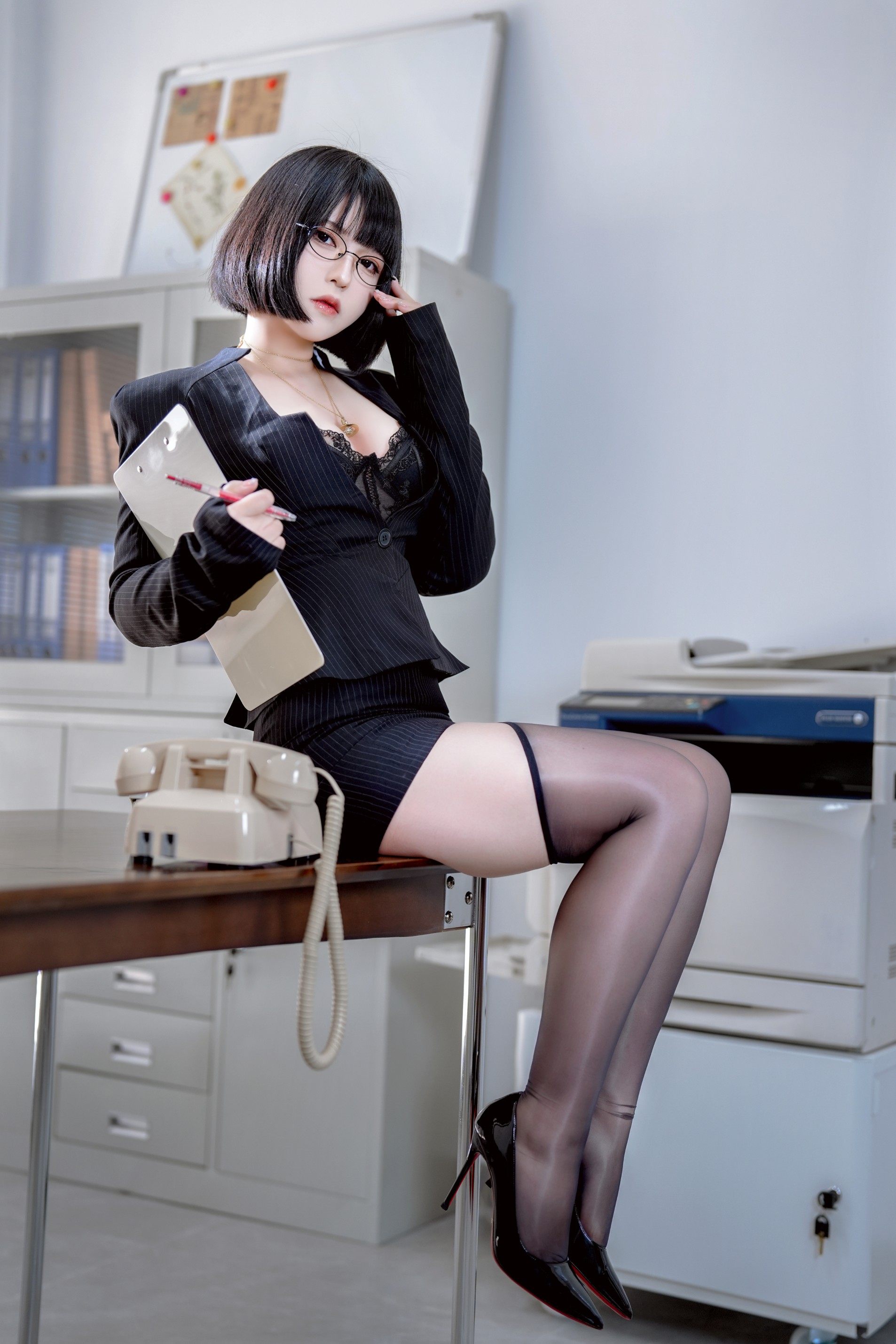 上司様Vol.03 [56P7V-475MB]