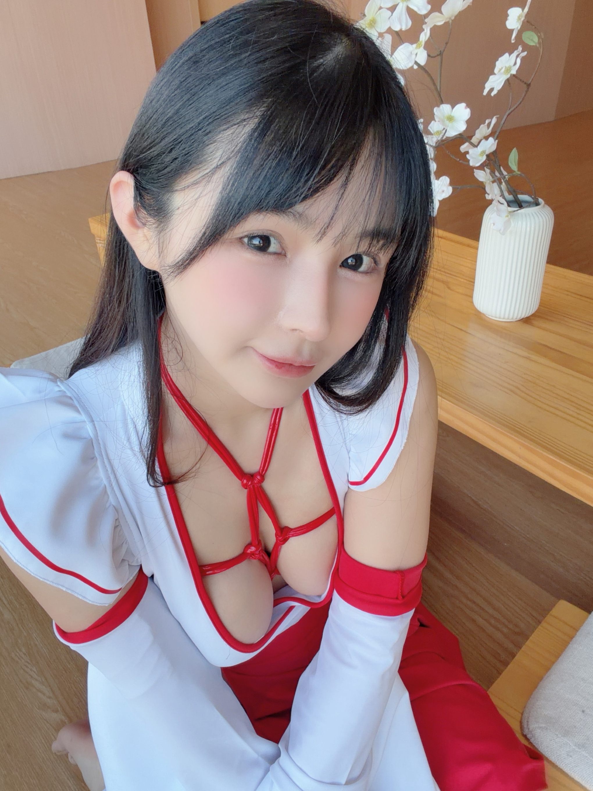红绳女巫 [119P2V-1.02GB]