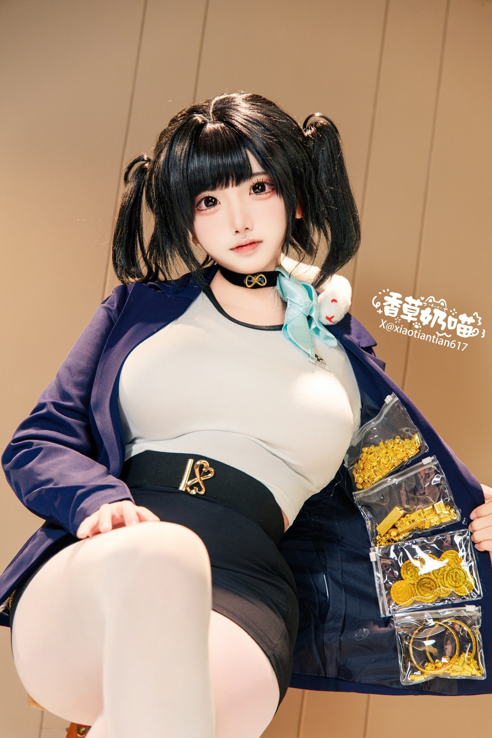 香草奶喵-NIKKE 胜利女神 白丝索拉 [136P22V-2.64GB]