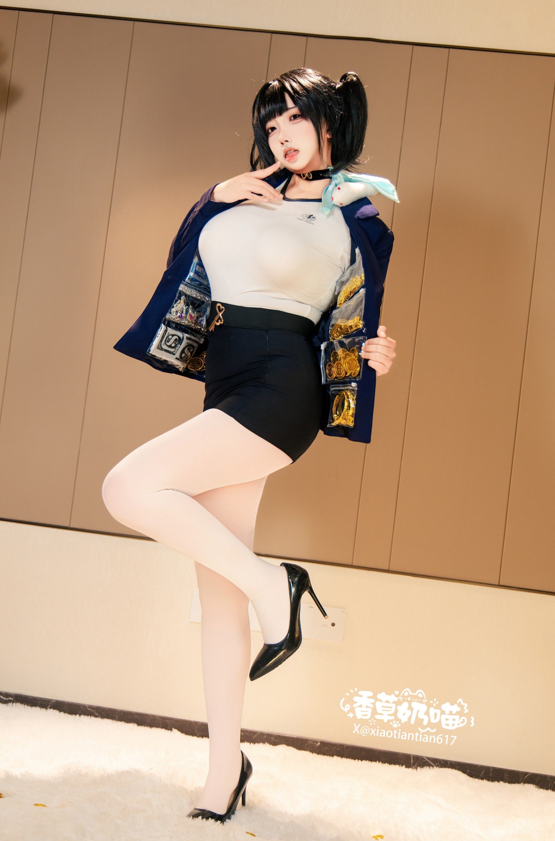 NIKKE 胜利女神 白丝索拉 [136P22V-2.64GB]