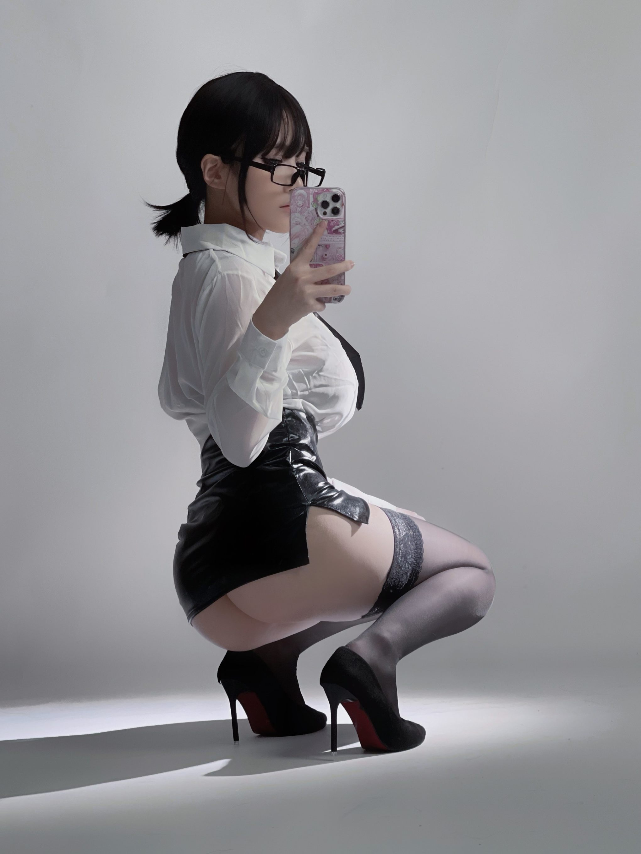 黑丝眼镜OL