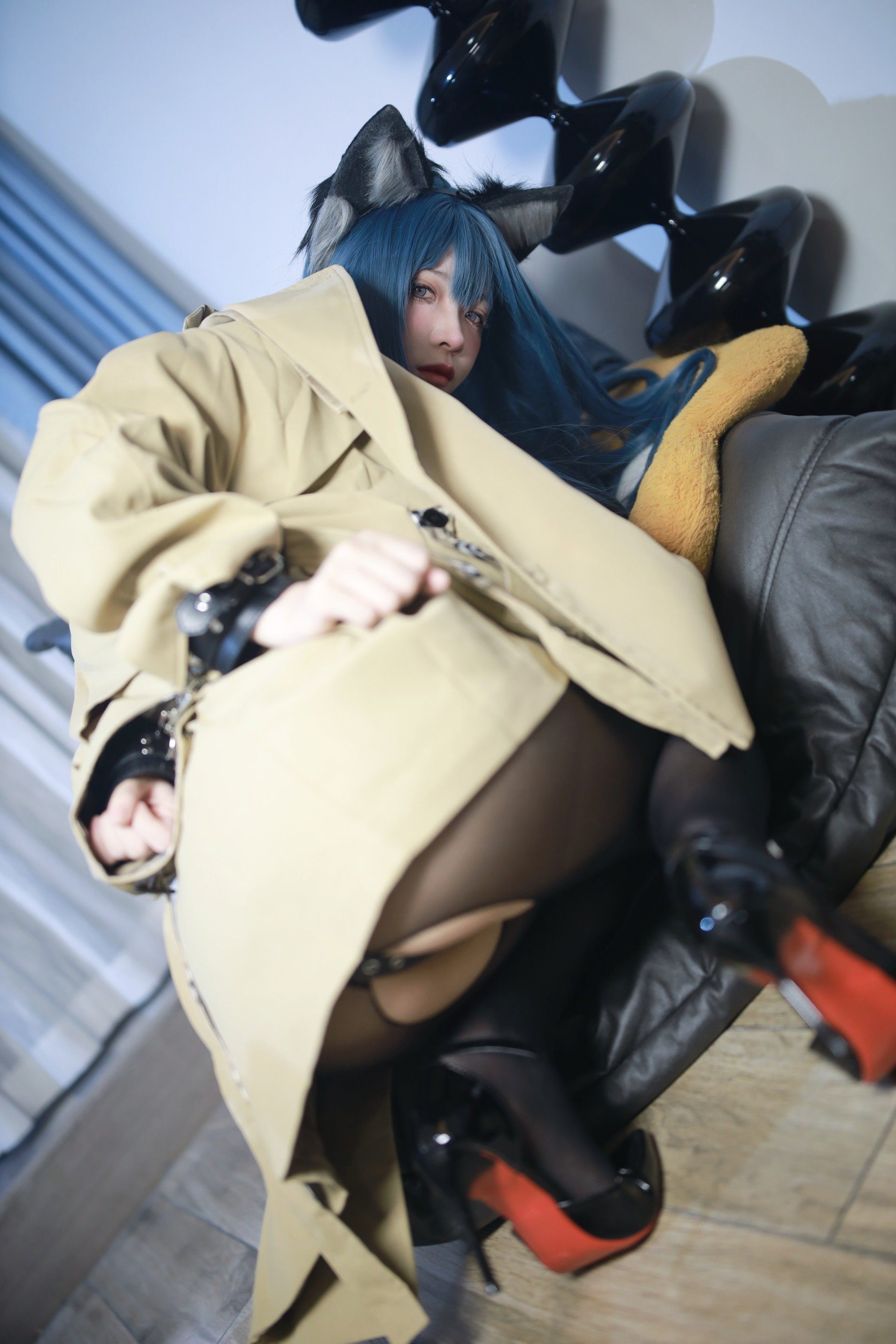 2025年生日本 蓝发猫耳 连体束缚衣