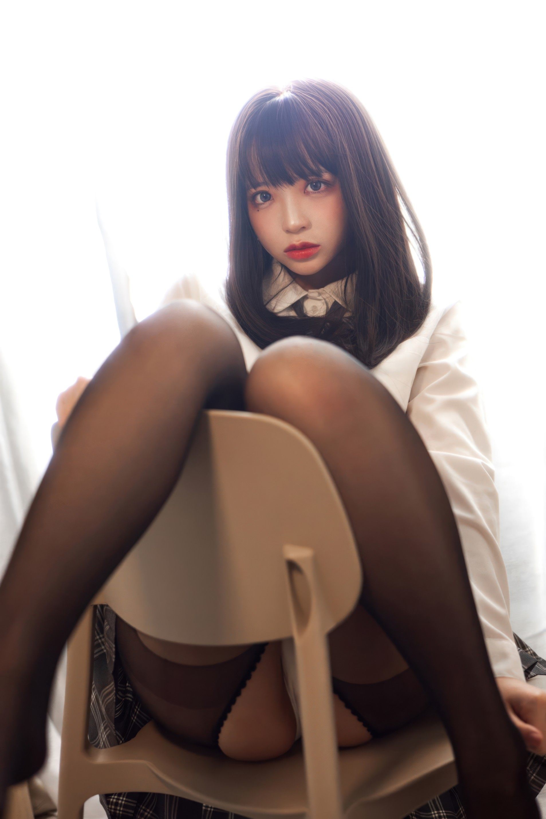 黑丝格子裙