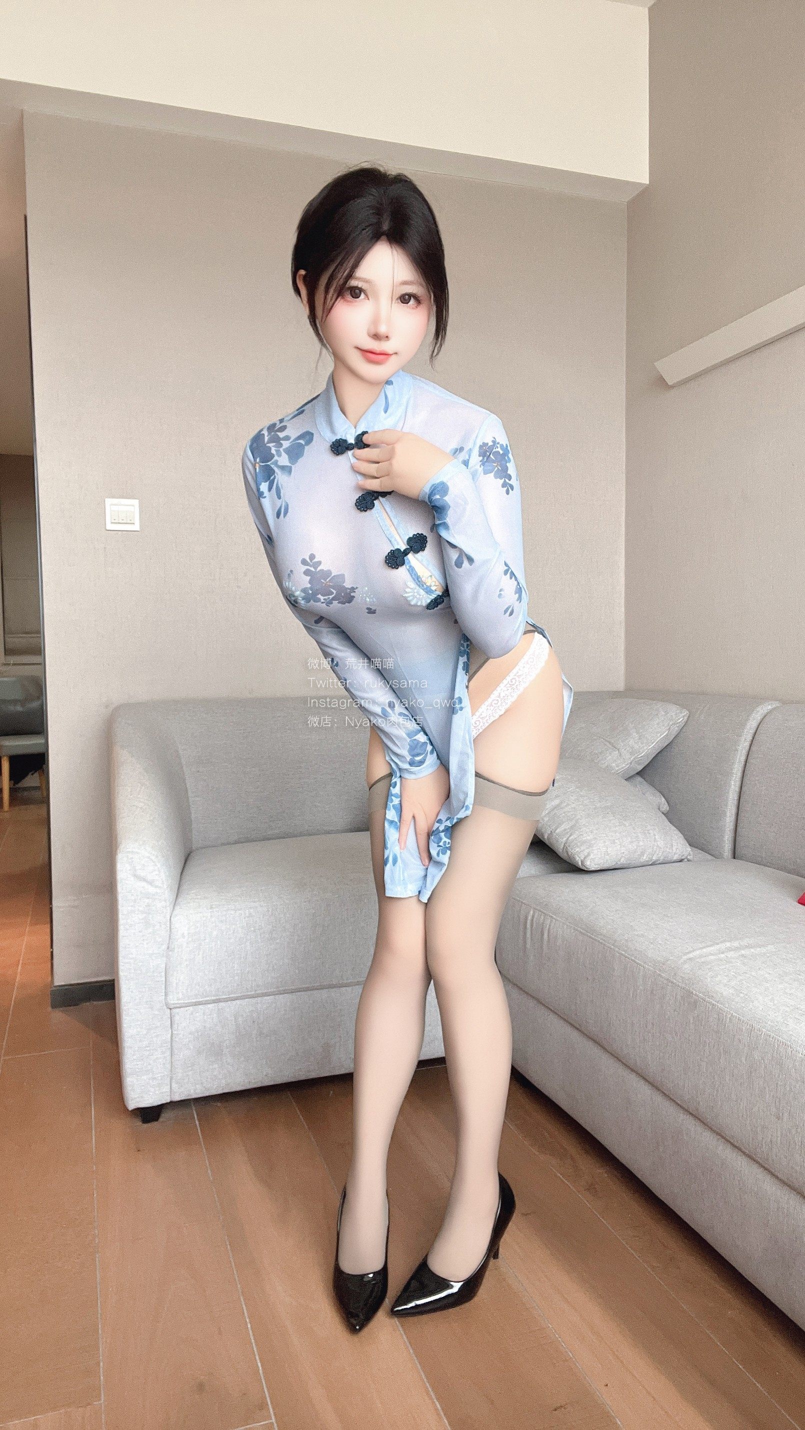 Nyako喵子-自撮り31 [55P1V-650MB]