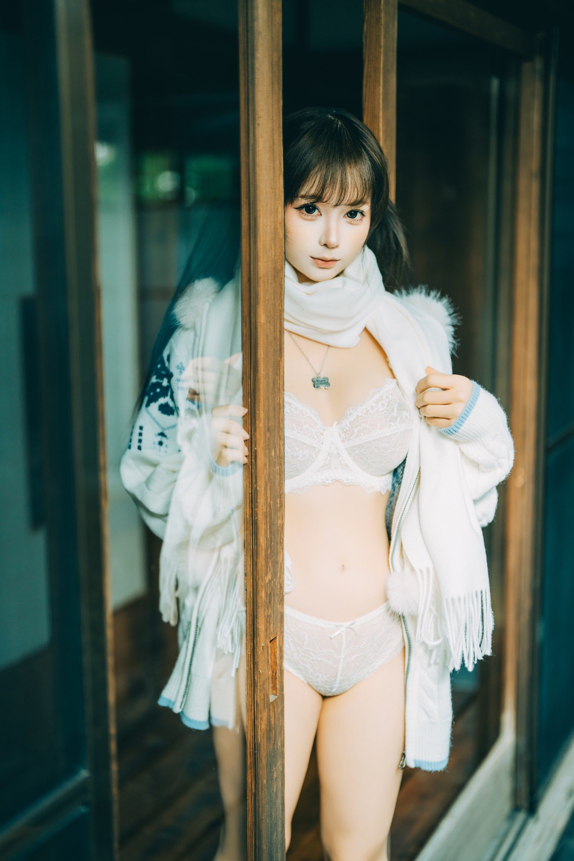 情人节 [26P-270MB]