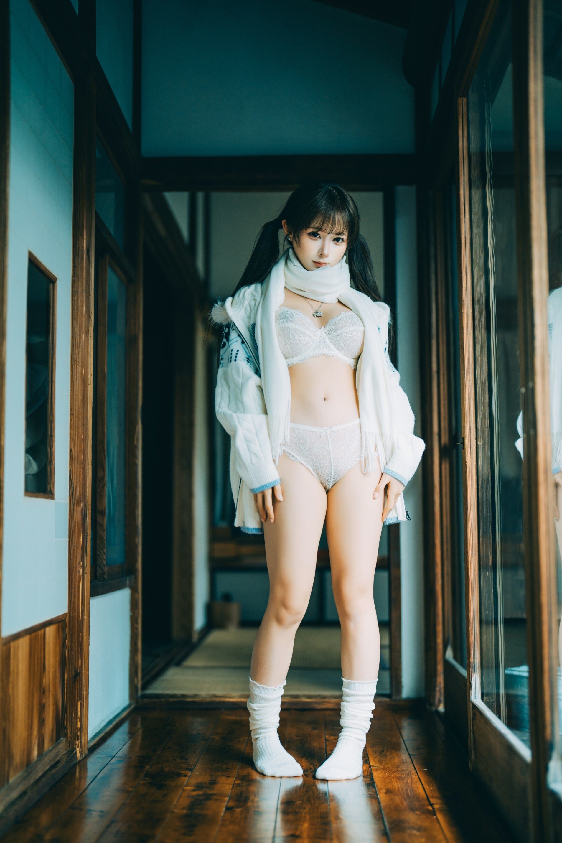 情人节 [26P-270MB]