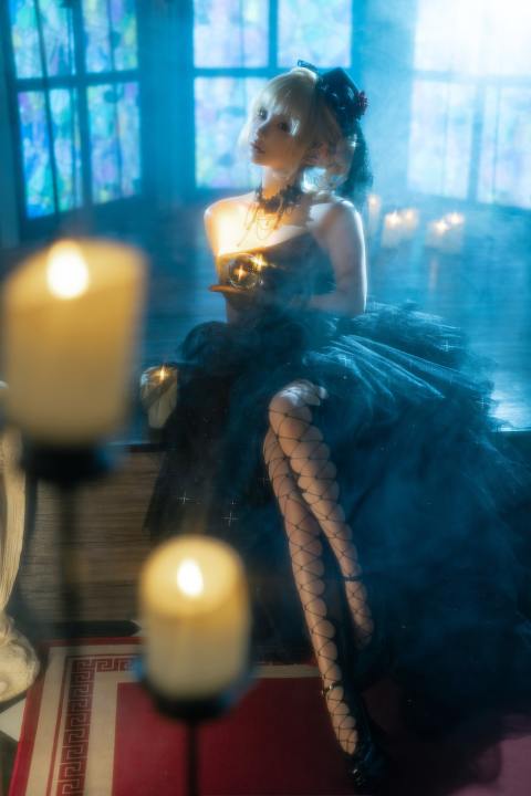 蠢沫沫-黑婚纱 [37P1V-3.12GB]